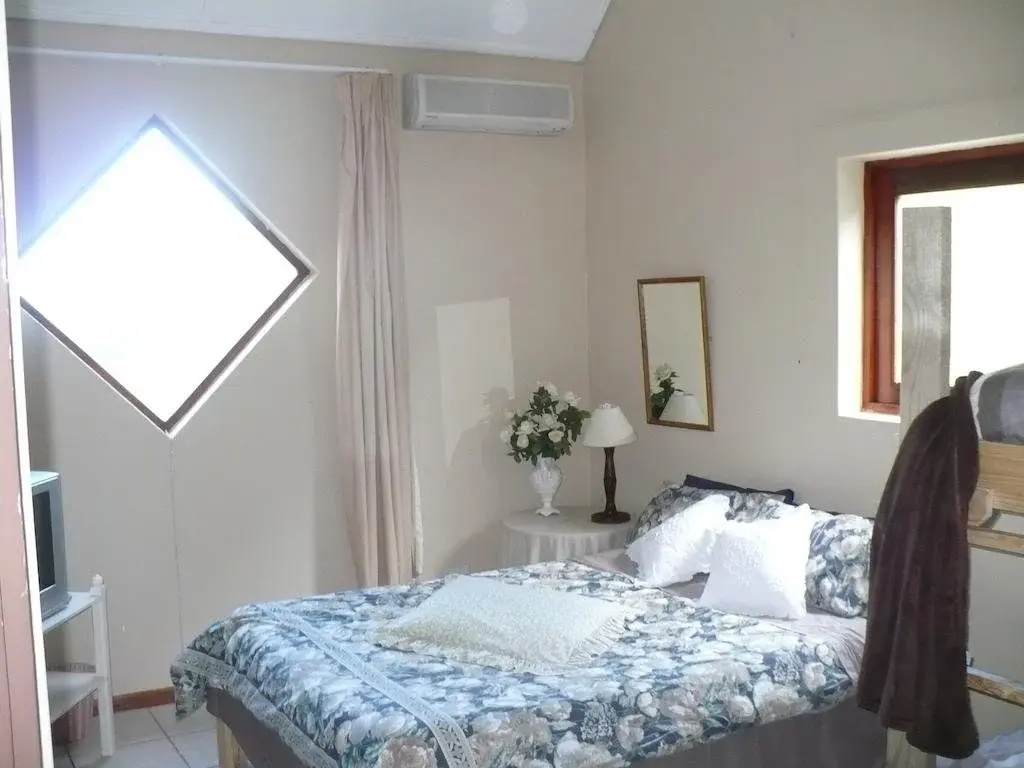 Backpacker Beach Hostel