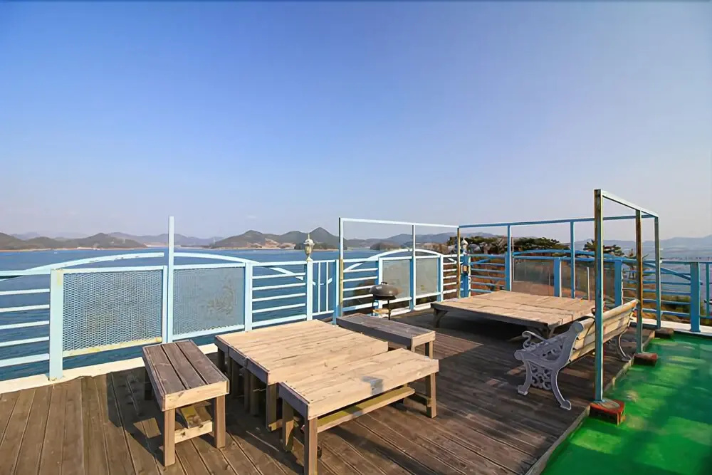 Tongyeong Pado Sori Pension