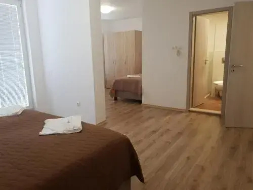 Neven Apartments