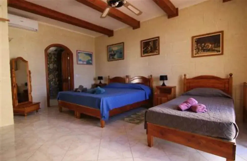 Happy & Healthy Farmhouse Gozo