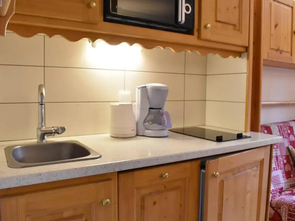 Appartement Méribel, 1 pièce, 3 personnes - FR-1-180-34