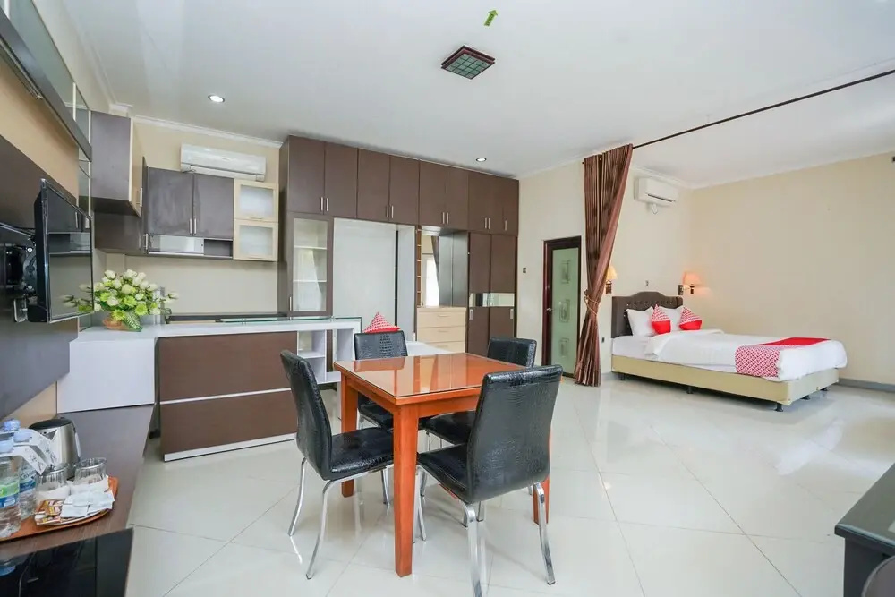 Hotel Ratna by OYO Rooms