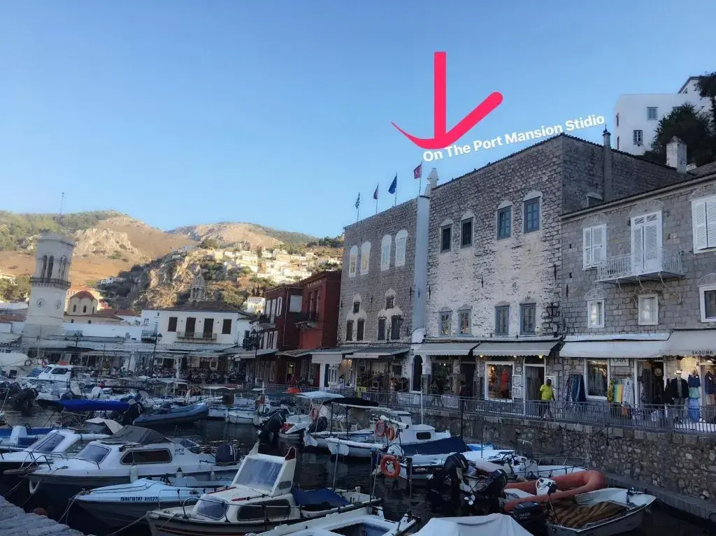 Port Mansion Hydra 1