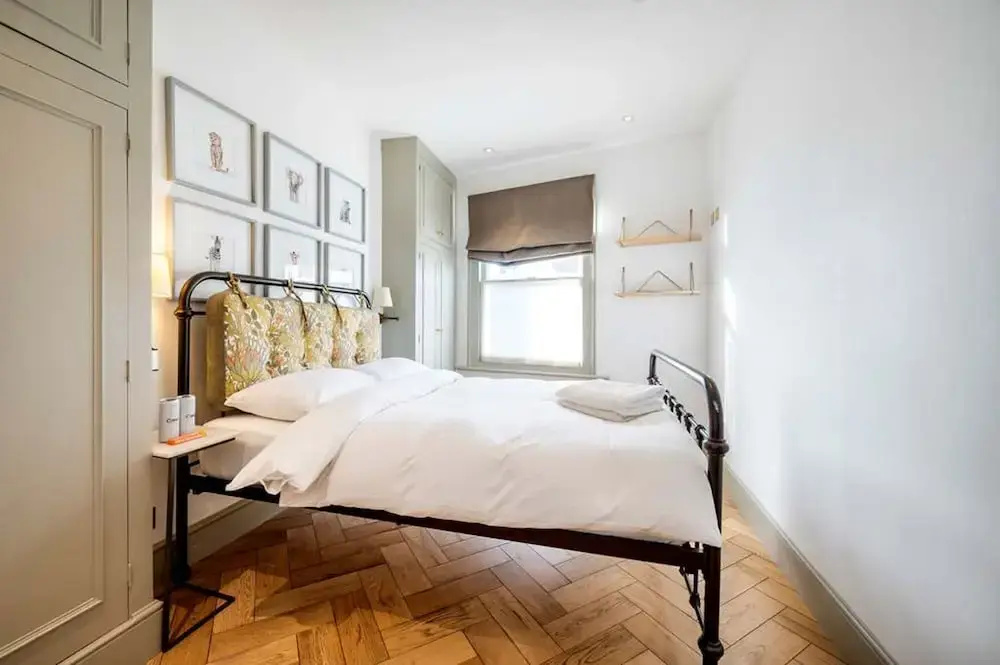 The Chelsea Flower 2 bed -by Out of Office Lifestyle