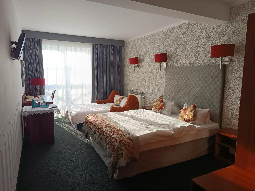 Amigo Hotel