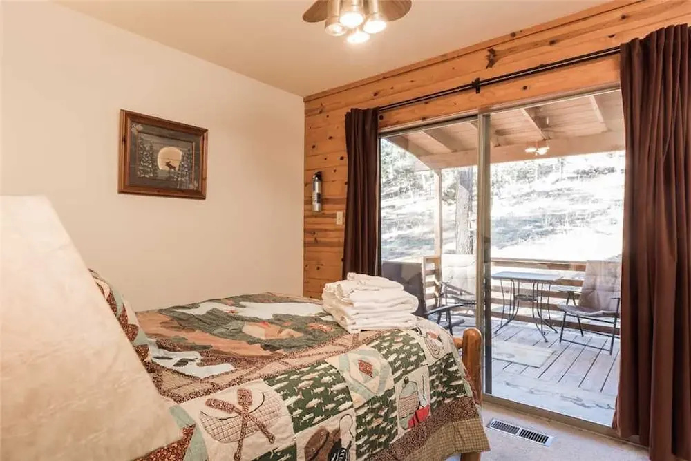Mockingbird Cabin