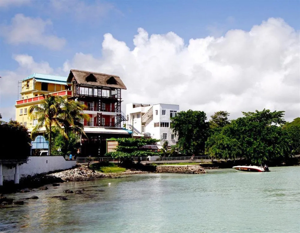Azure Beach Boutique Hotel