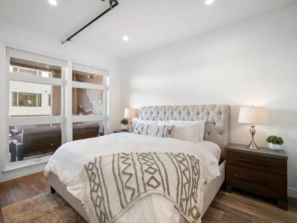 Rino Art Lofts - Stunning Modern Luxury w Patio