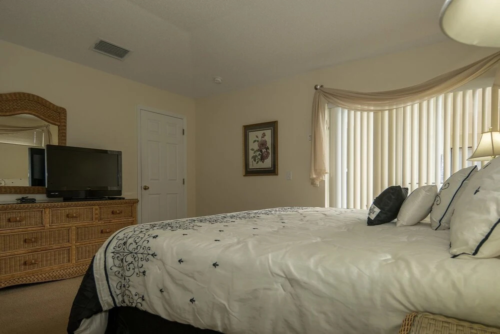 LKB1029LKB Lake Berkley - Four Bedroom Home