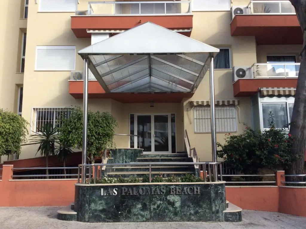 Apartamentos Las Palomas Beach