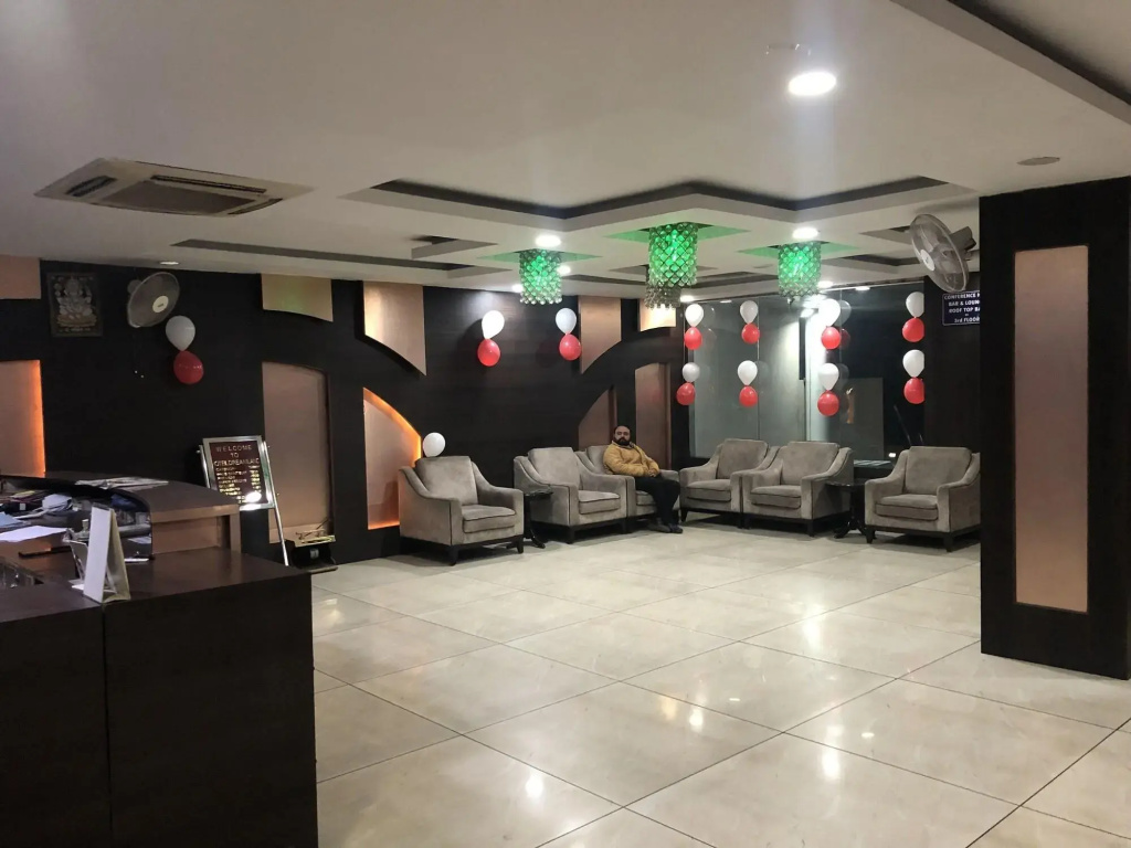 OYO Premium Bahadrabad Haridwar