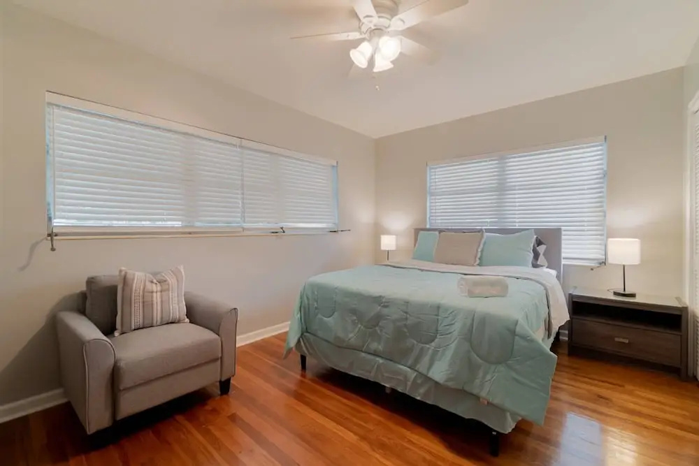 Northwood Harbor Home 3 Bed/ 3 Baths, Beach, Shops & Restaurants