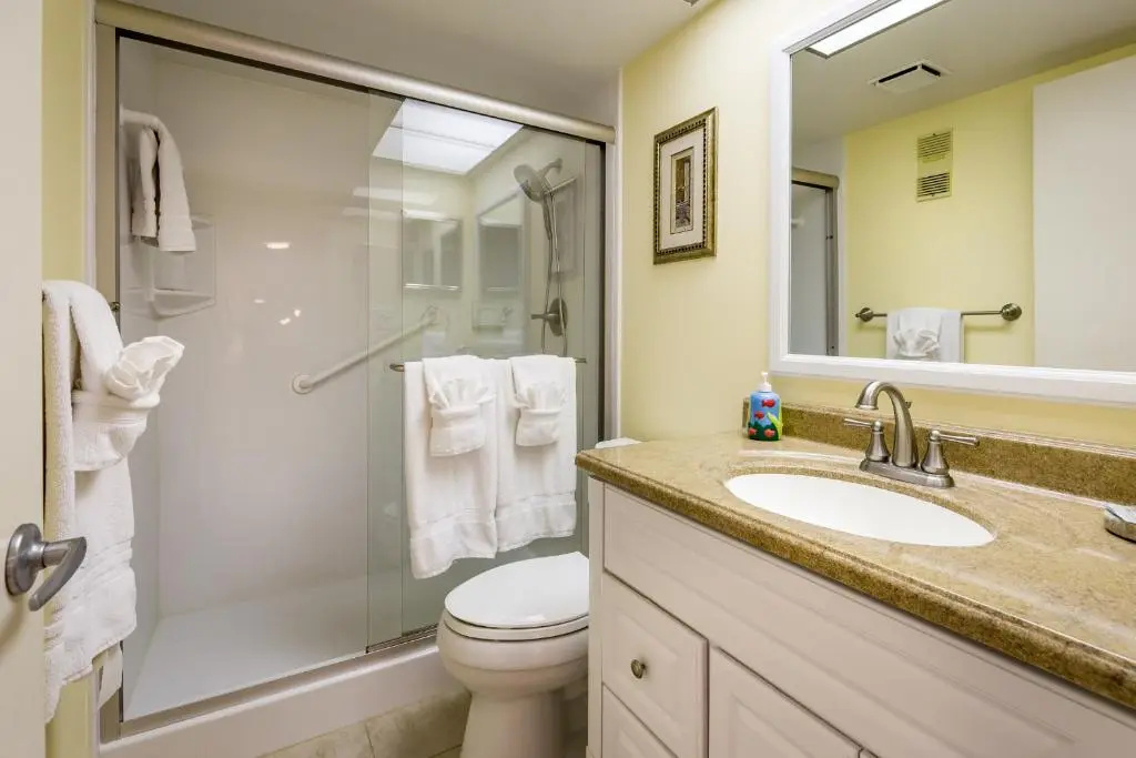 Sandarac B610, 2 Bedrooms, Pool Access, Beach Front, Sleeps 4