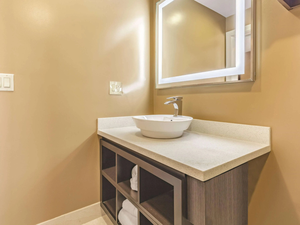 La Quinta Wyndham SF Airport West Millbrae-Presidents Award Winner-FREE ARPRT SHTL
