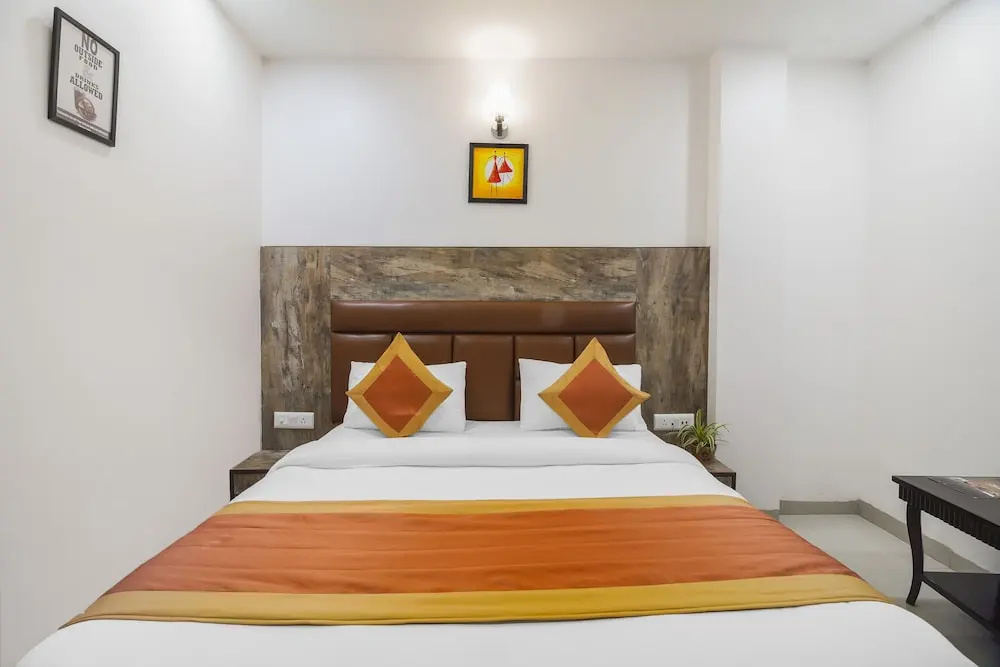 Gracious by Vishesh Hotels & Home Stay