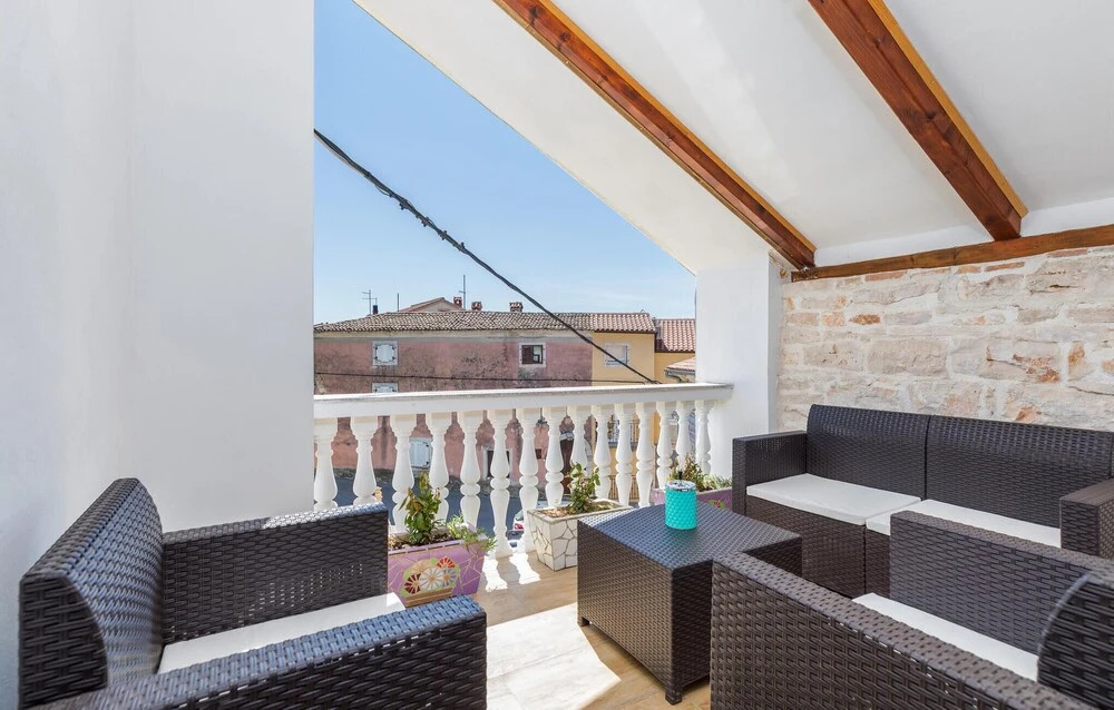 Beautiful Home in Vodnjan With Wifi and 2 Bedrooms