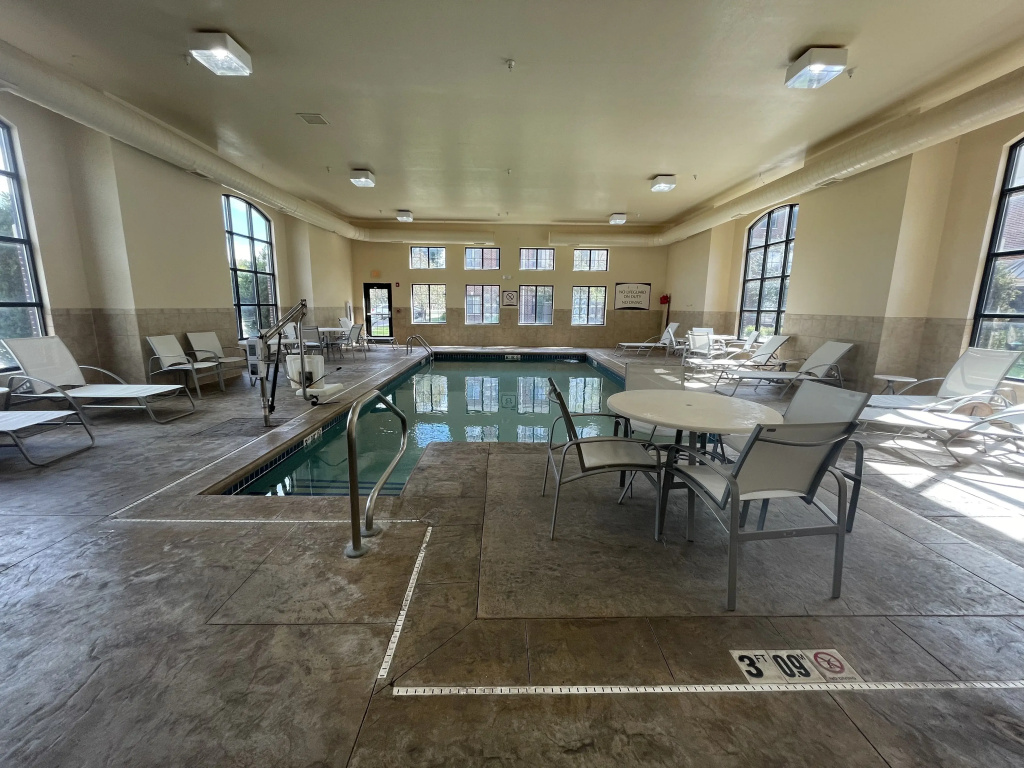 Staybridge Suites - Lexington S Medical Ctr Area by IHG