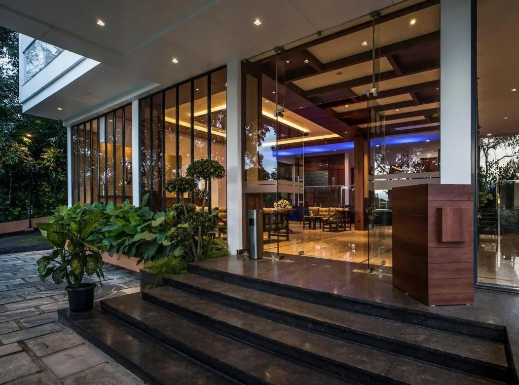 WILD AVENUE RESORT & SPA