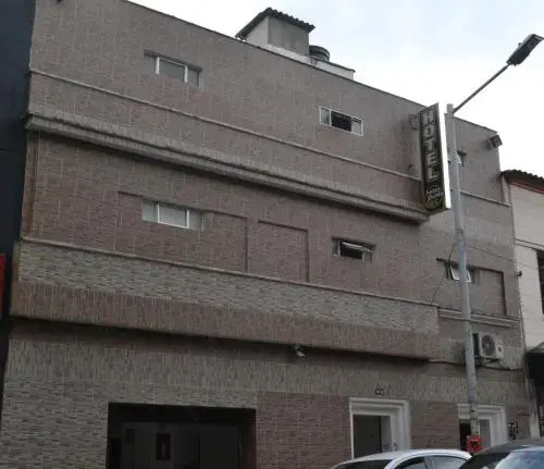 Punto Dos Suites