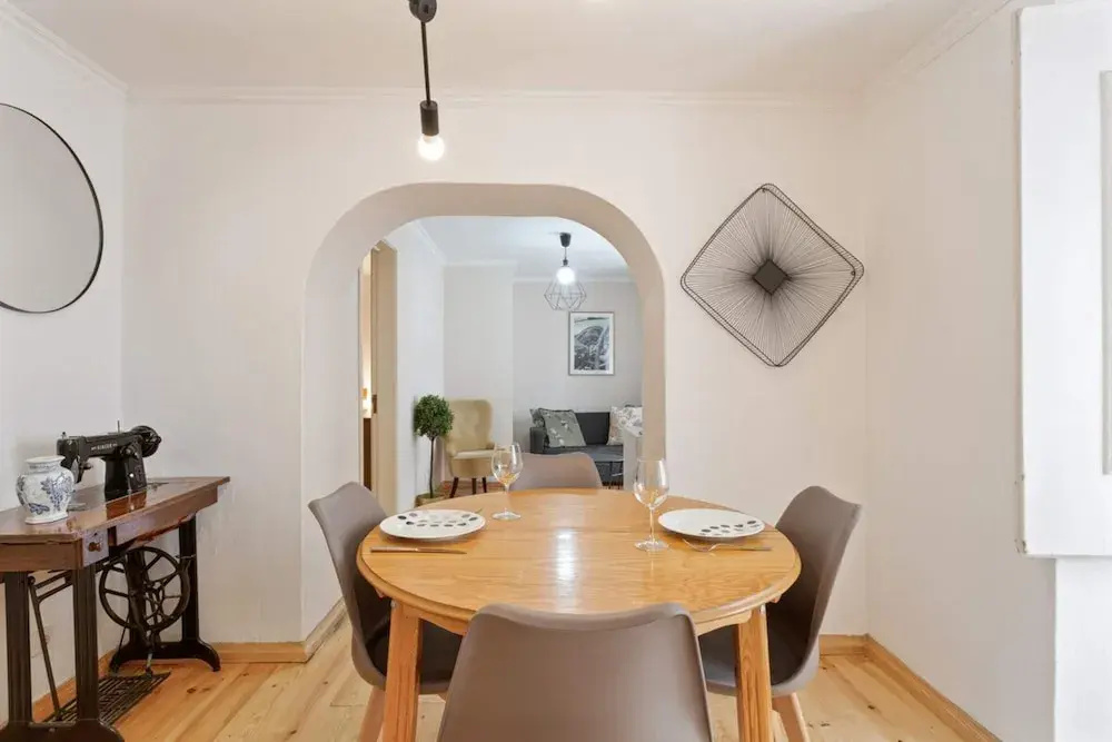 Portuguese Design 1 Bedroom Apartment in the Heart of Lisbon
