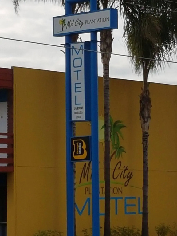 Mid City Plantation Motel