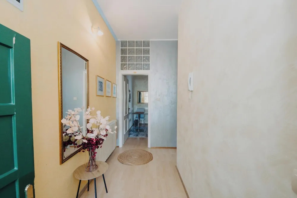 Apartments and Rooms Villa Rossella 2