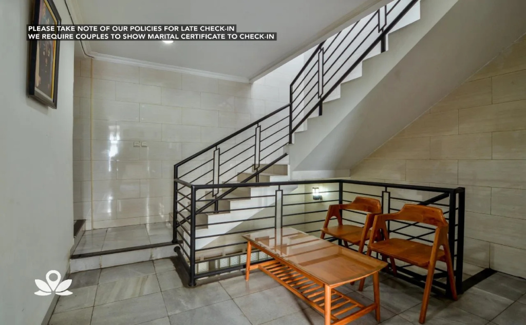 Guest House Aini I
