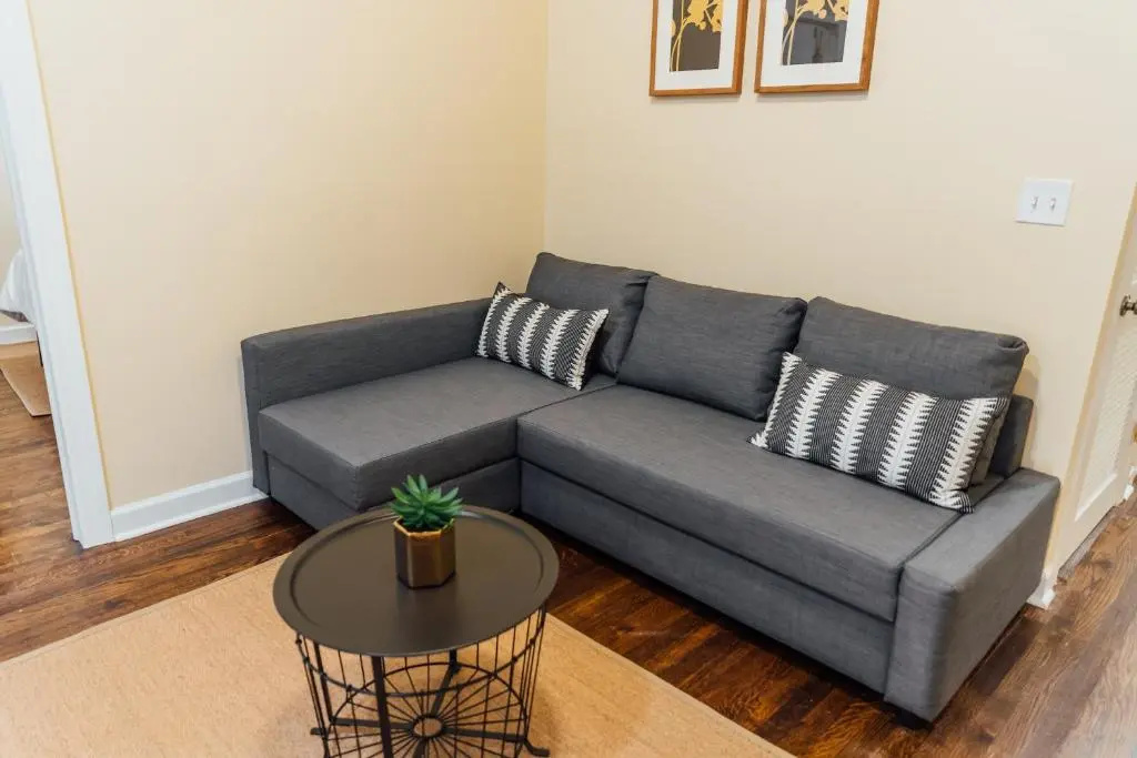 Spacious and Airy Apartment for Big Groups!