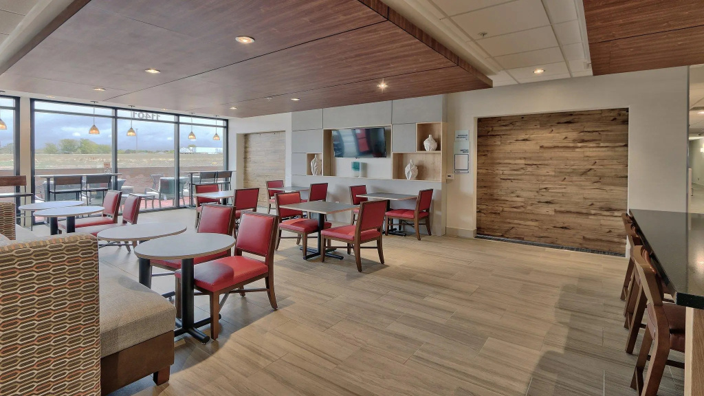 Holiday Inn Express & Suites Broomfield by IHG