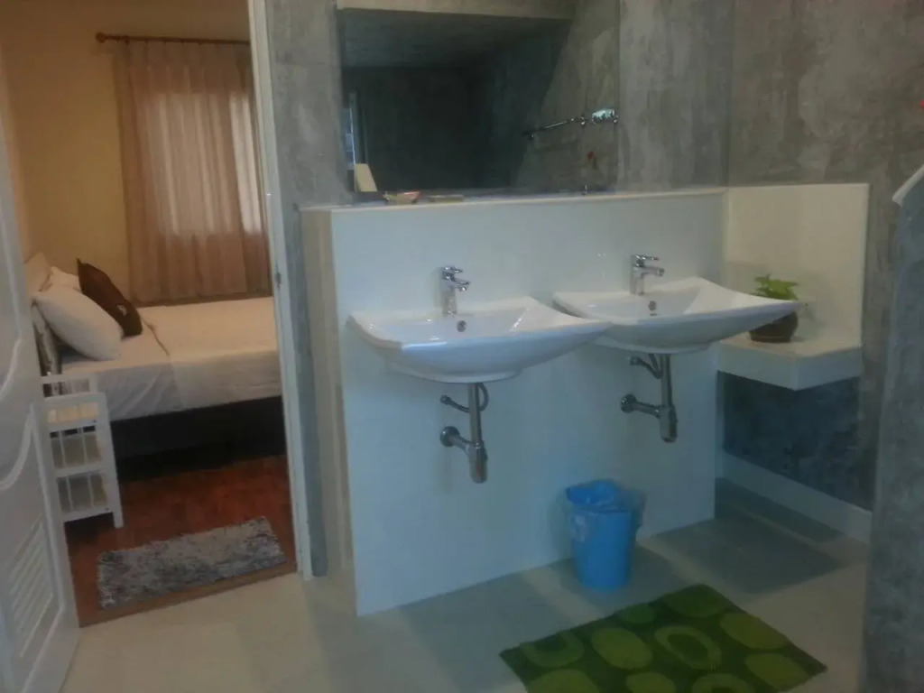 Khanom Garden Suite