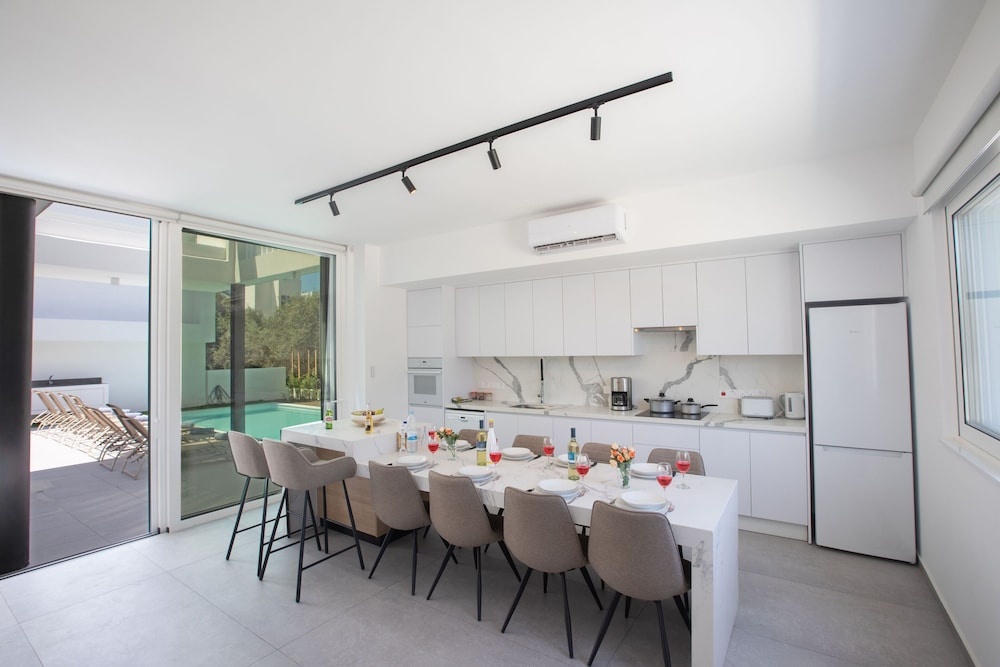 Ayia Napa Kube Villa Kb4, Ayia Napa Center