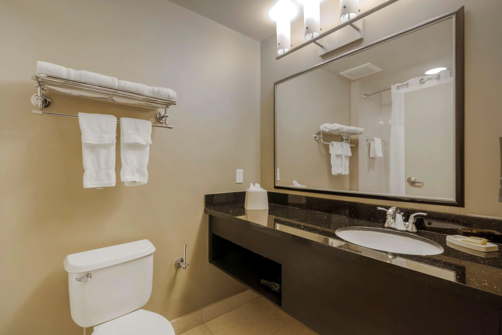 Best Western Plus Miami Airport North Hotel & Suites