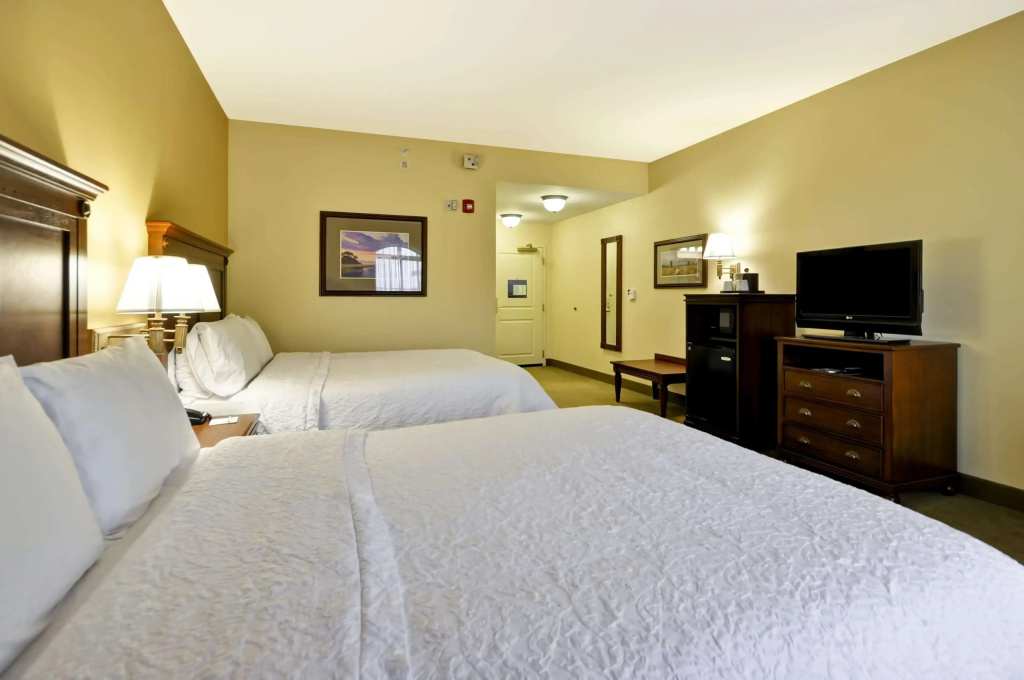 Hampton Inn & Suites North Charleston-University Boulevard