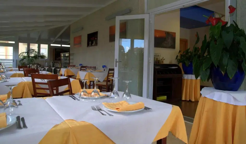 Hotel Playa Langosteira by Adeloló