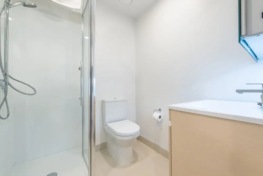 Ehome - Brand New Designed & Stunning Apartment In CBD