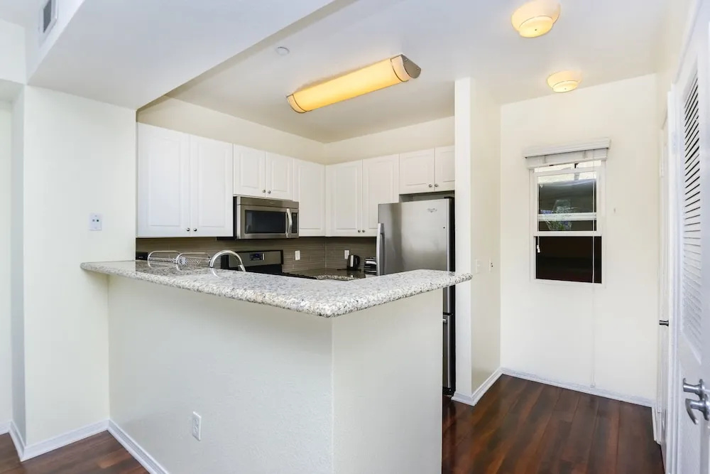 Pelicanstay in Downtown San Diego