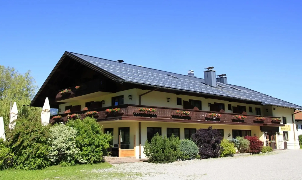 DEVA Hotel-Restaurant Fischerwirt inklusive Chiemgau Card