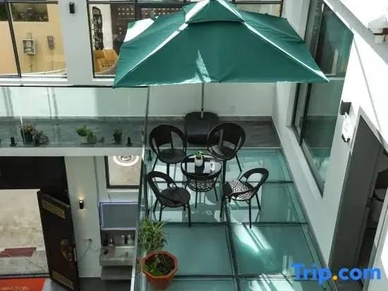 Shangri-La · Jianxu · SStory Oxygen Homestay (Dukezong Ancient City Hexie Tower Zhongta Store)