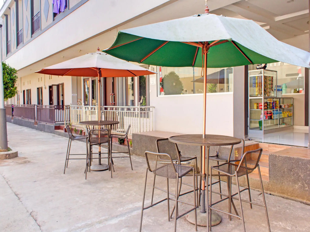 OYO 3394 Apm Residence Syariah