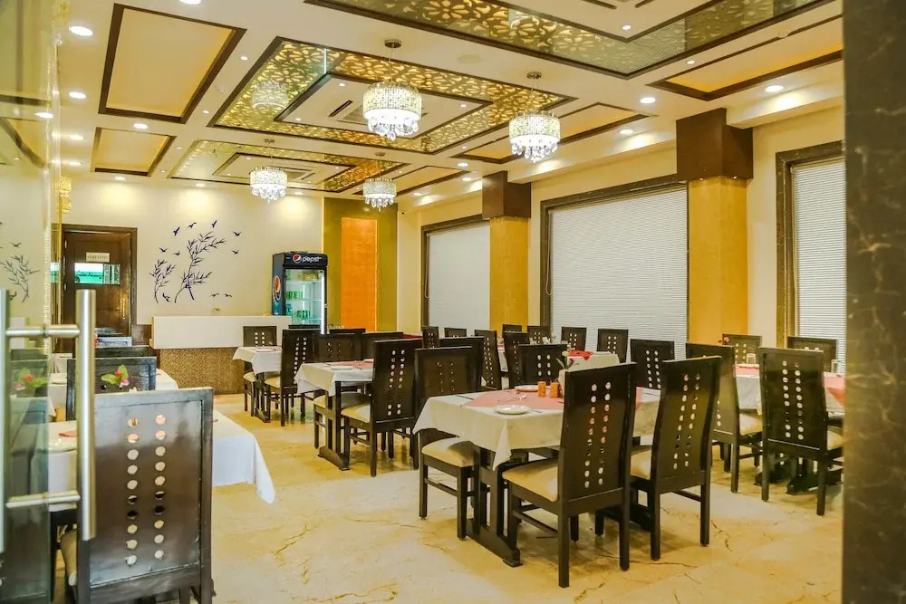 FabHotel Taj Nagari
