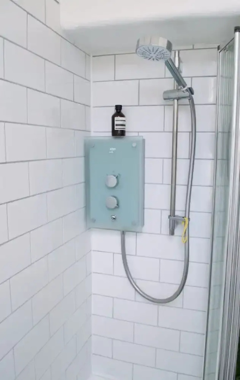 1 Bedroom Flat With Central Location