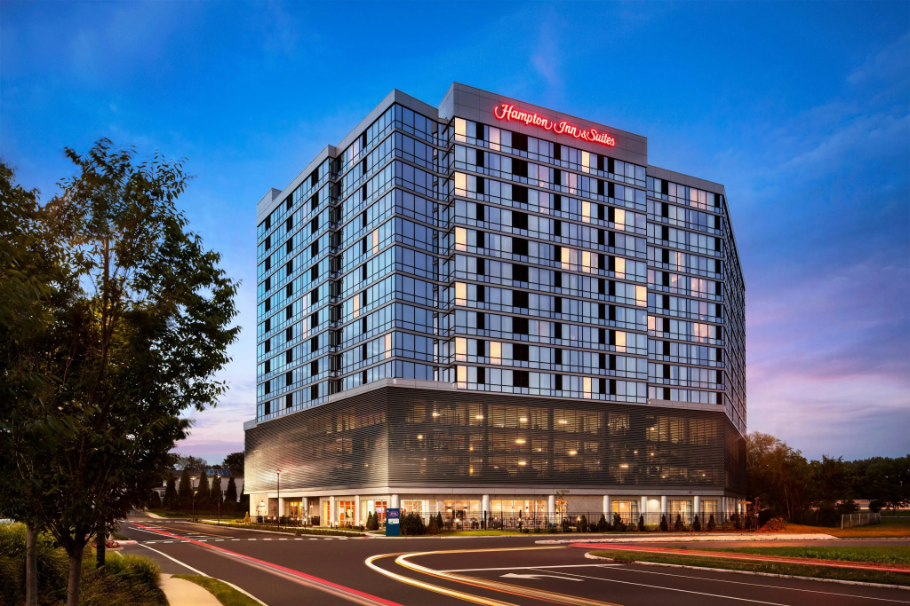 Hampton Inn & Suites Teaneck/Glenpointe