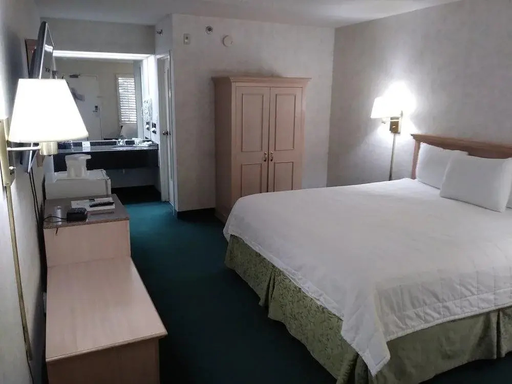 L3 Oasis Hotel