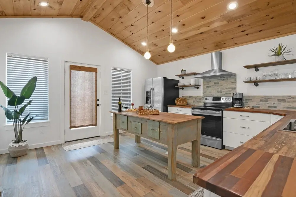 New Marvelous Beach Home 2min From Beach