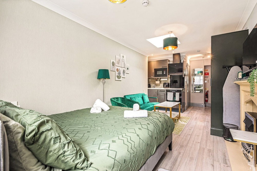 Imperial Inn Apartments