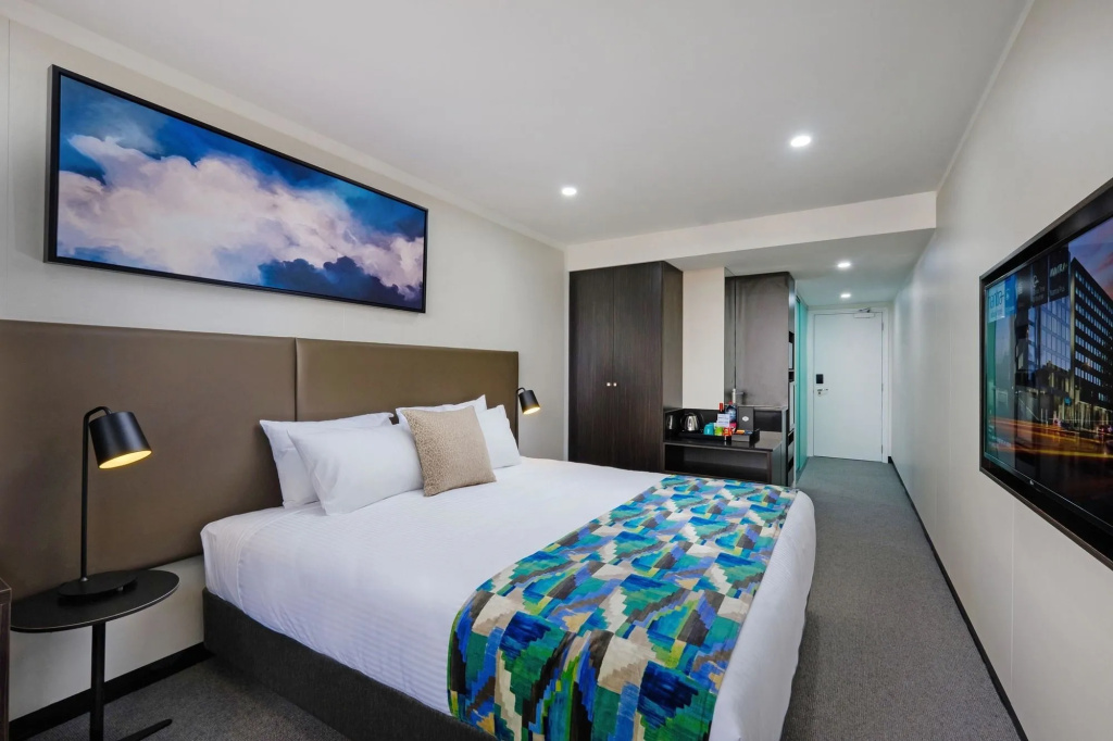 Mantra Albury