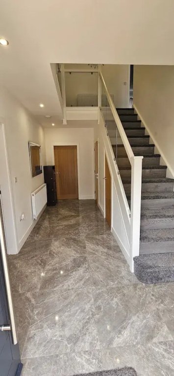 Citrine Suite - Sleeps 8 With Parking