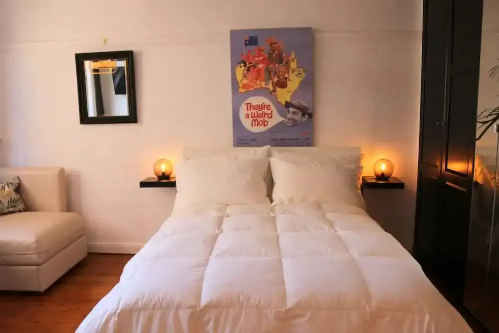 Studio Flat with Shared Rooftop Terrace