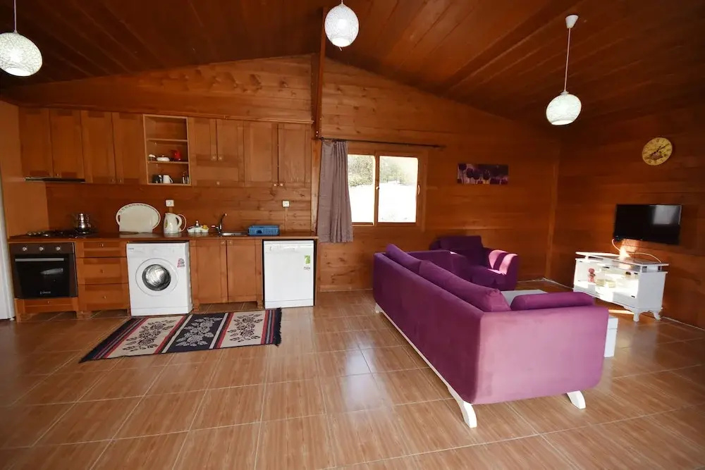 Villa Belize 2 by Helaltatilvillari