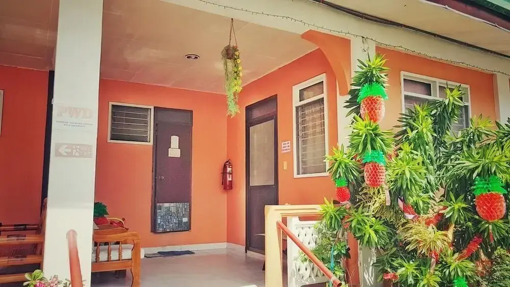 WHITE BEACH GUEST HOUSE